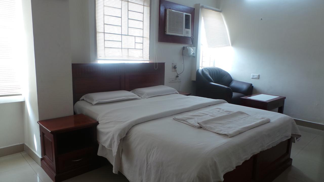 Kooloth Lake View Residency Hotel Coimbatore Exterior foto
