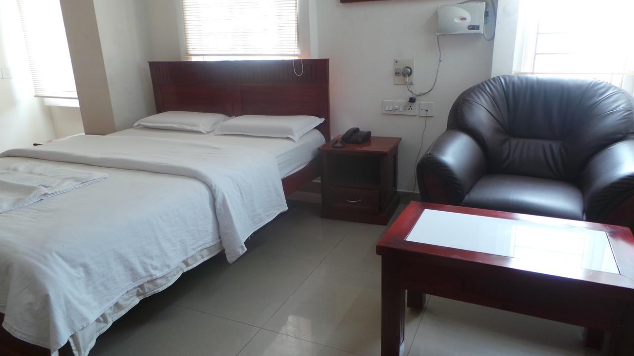 Kooloth Lake View Residency Hotel Coimbatore Exterior foto